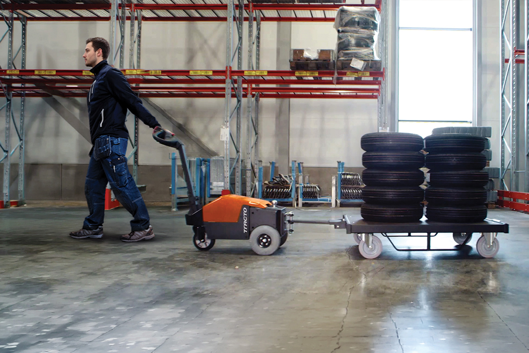 Tracto 2t - Tow tractors | Toyota Material Handling Europe